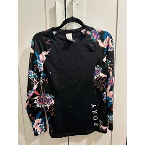 Roxy rash-guard